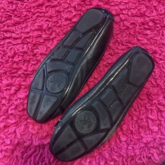 Micheal Kors Flats - Picture 3 of 3